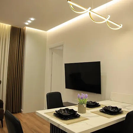 Lm Apartment Tirana