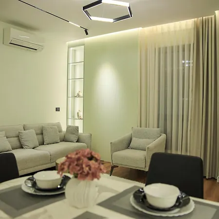 Lm Apartment Tirana