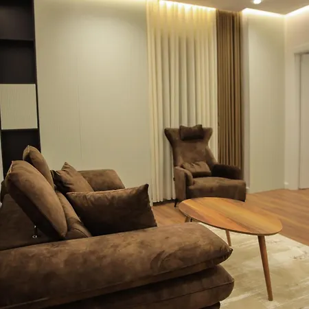 Lm Apartment *